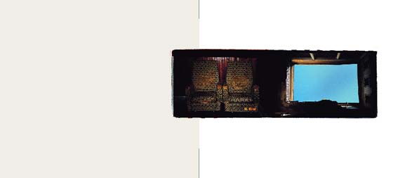 Ktszkes /angelus, sznes, 3080 cm, 1999 Avec deux chaises / Angelus, preuve couleur, 3080 cm, 1999